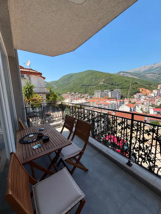 Rent, one bedroom apartment, 60m², Babin Do, Budva