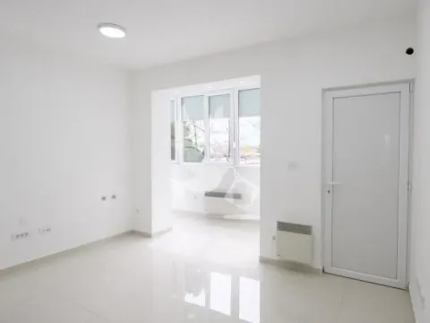 Izdavanje, stan, 27m², Centar Sve Podlokacije, Beograd - image 6