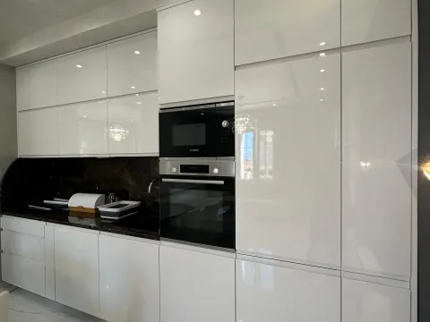 Izdavanje, jednosoban stan, 63m², Centar, Tivat - image 5