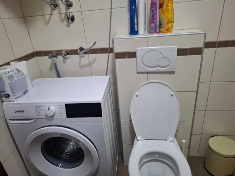 Izdavanje, jednosoban stan, 55m², City Kvart, Podgorica - image 8