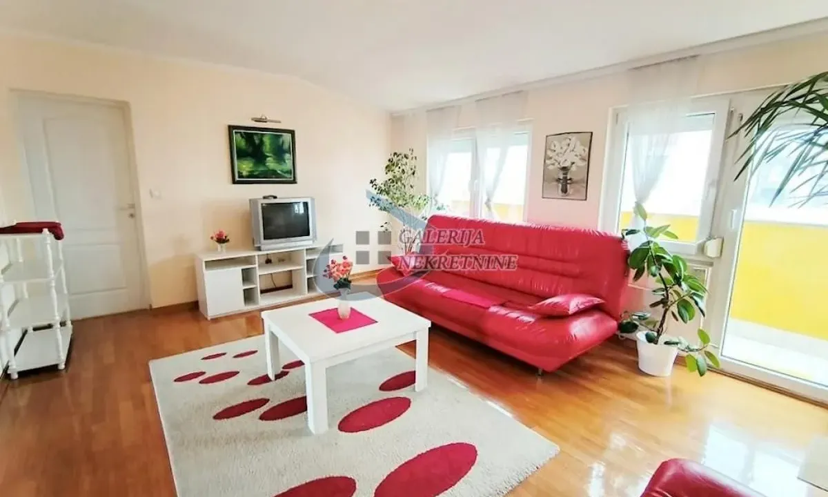 Izdavanje, trosoban stan, 85m², Vračar Hram, Vračar Sve Podlokacije