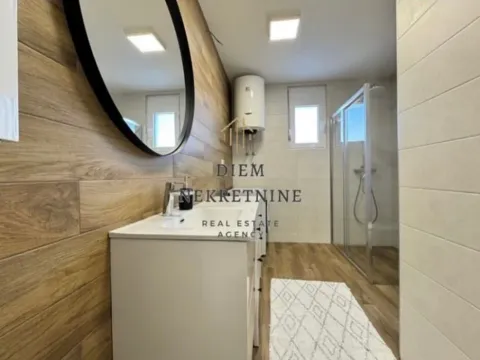 Izdavanje, trosoban stan, 100m², Zagorič, Podgorica - image 10