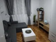 Izdavanje, dvosoban stan, 60m², Karaburma, Palilula Sve Podlokacije - image 1