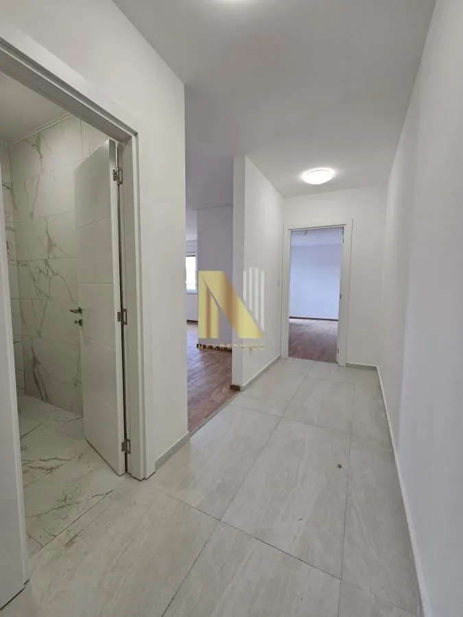 Prodaja, trosoban stan, 83m², Bulevar patrijarha Pavla, Novi Sad Sve Podlokacije