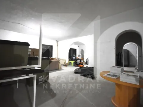 Izdavanje, poslovni prostor, 150m2, Masline, Podgorica Izdavanje, poslovni prostor, 150m2, Masline, Podgorica
