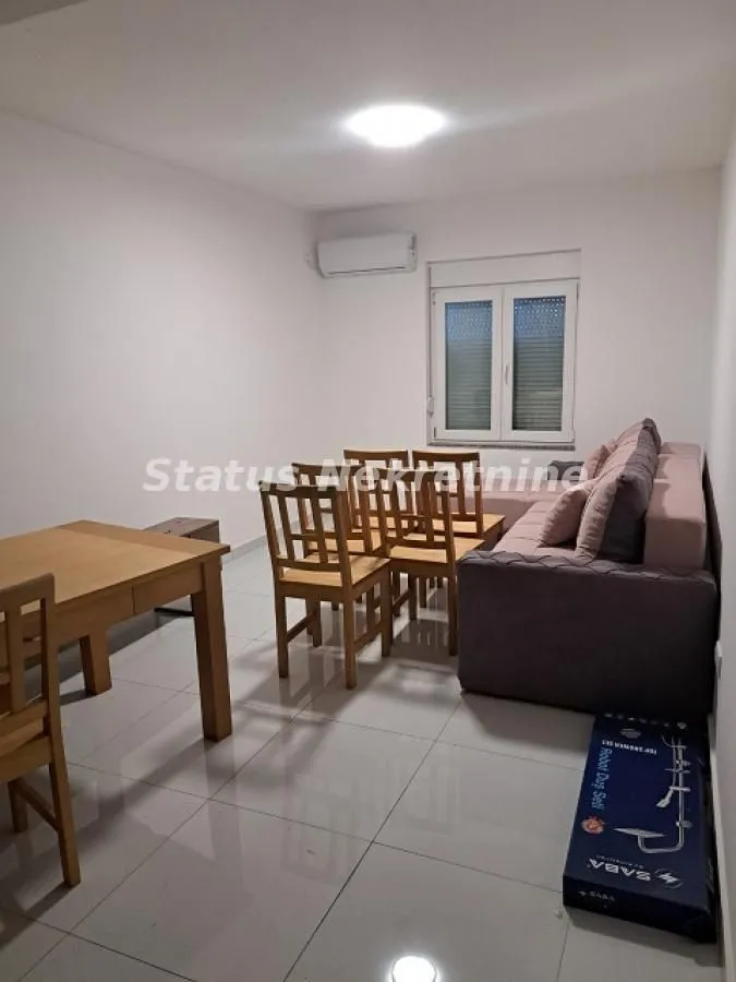 Izdavanje, dvosoban stan, 45m², Petrovaradin, Novi Sad