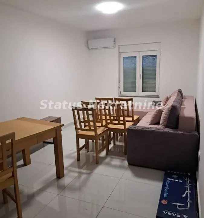 Izdavanje, dvosoban stan, 45m², Petrovaradin, Novi Sad