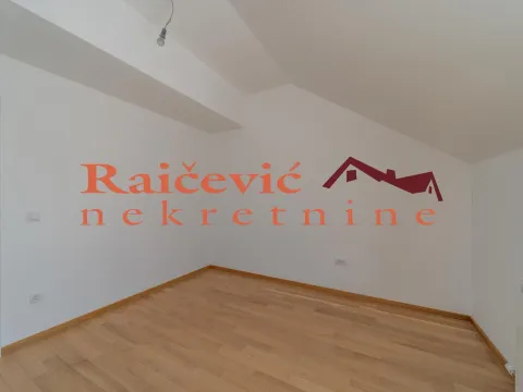 Prodaja, trosoban stan, 80m², Grocka, Beograd - image 11