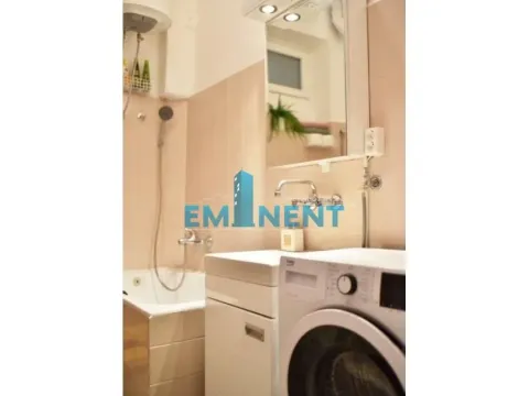 Izdavanje, dvosoban stan, 50m², Stari Grad, Beograd - image 12