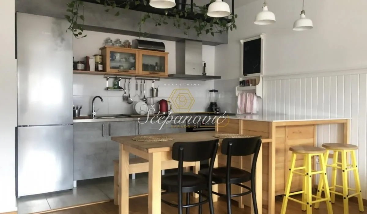 Sale, three bedroom apartment, 70m², Bulevar Oslobodjenja, Novi Sad Sve Podlokacije