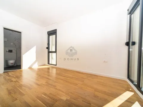 Prodaja, trosoban stan, 90m², Zagorič, Podgorica - image 17