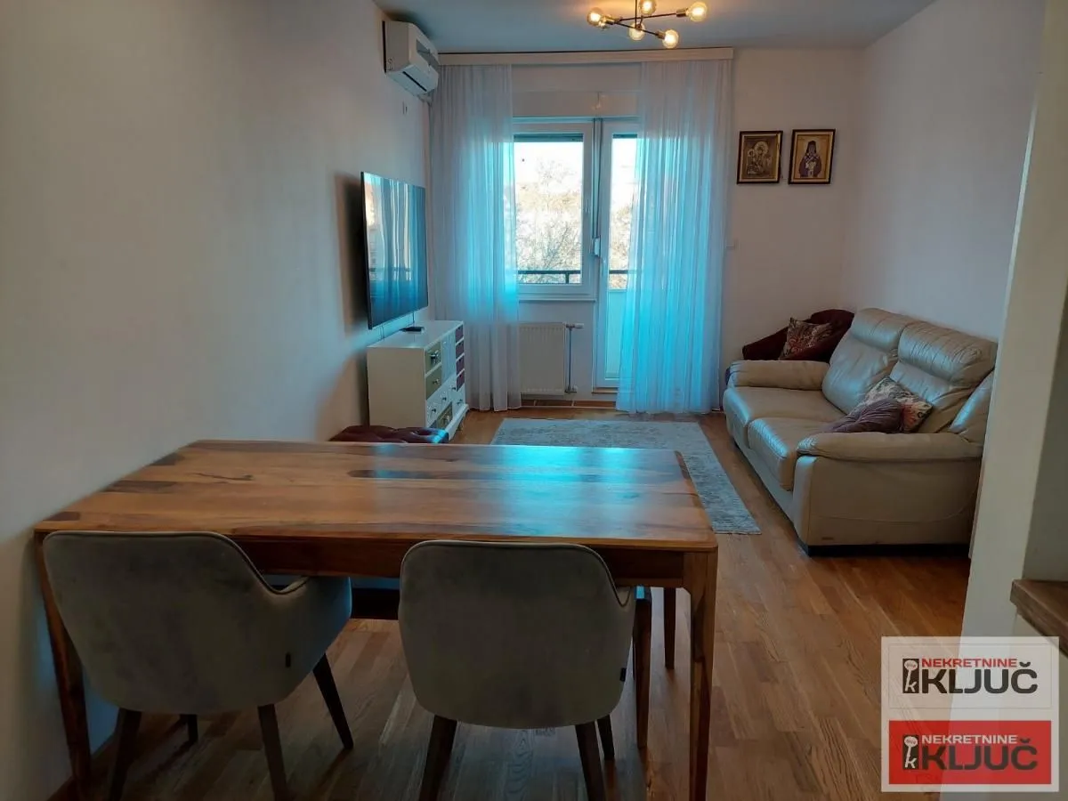 Prodaja, dvosoban stan, 56m², Rotkvarija, Novi Sad Sve Podlokacije