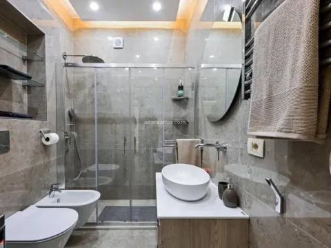 Prodaja, trosoban stan, 90m², Grad, Kotor - image 38