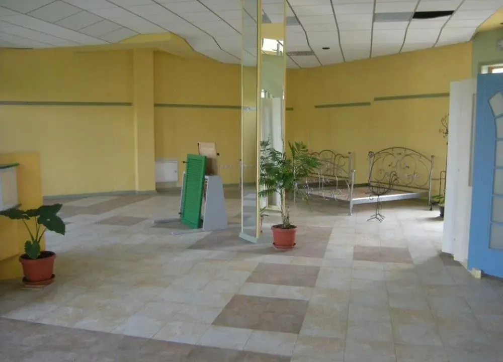 Sale, office space, 422m², Jagodina, Srbija
