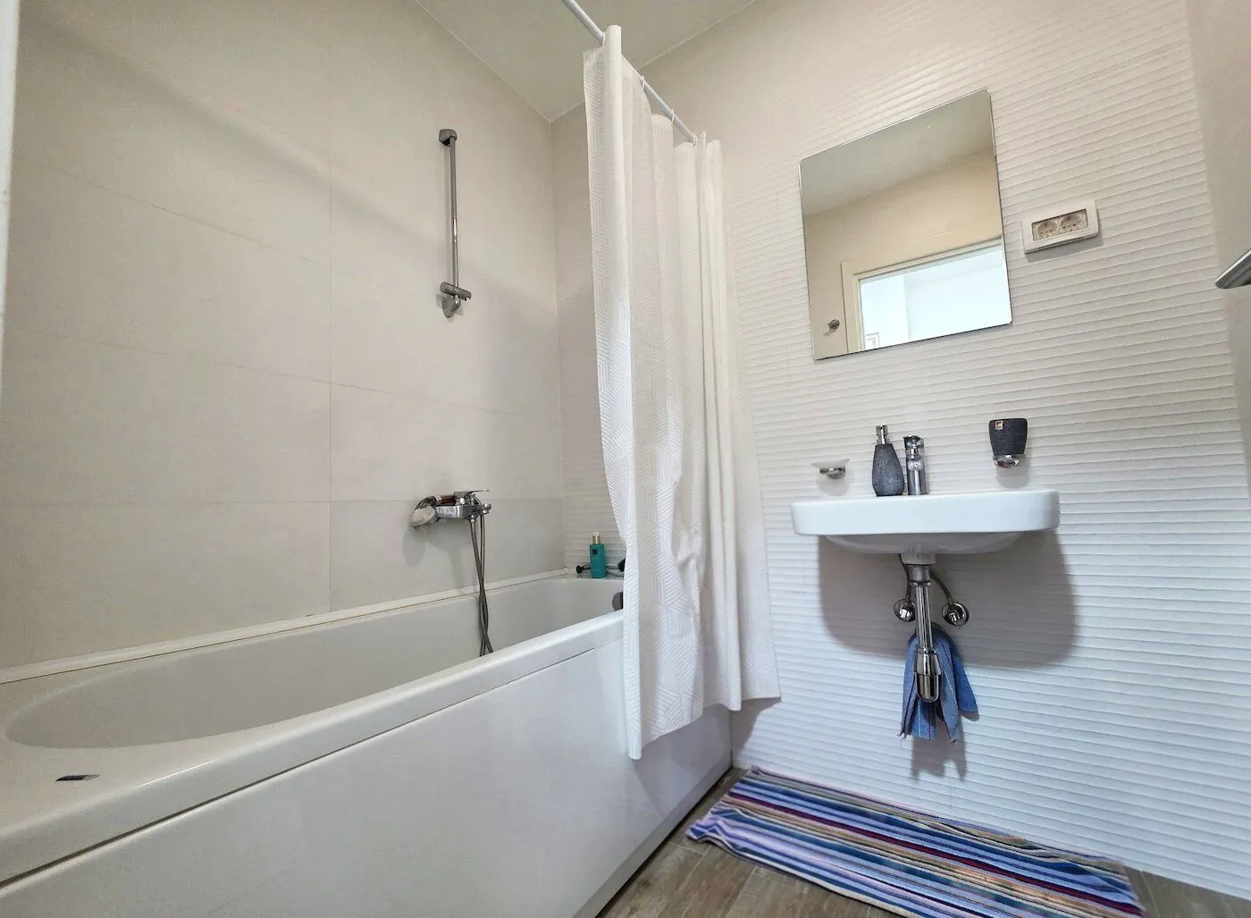 Izdavanje, stan, 41m², Pobrežje, Podgorica