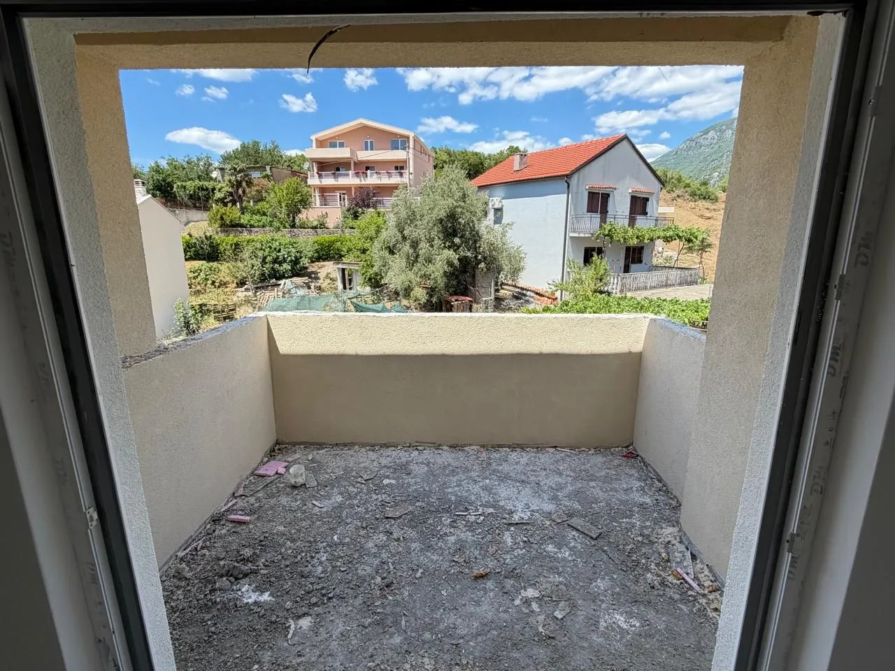 Prodaja, dvosoban stan, 69m², Lastva Grbaljska, Kotor