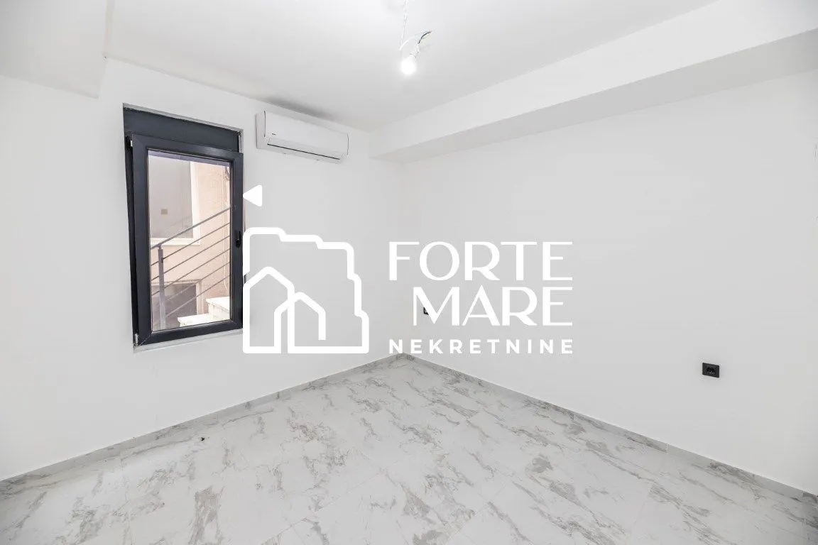 Prodaja, trosoban stan, 100m², Kumbor, Herceg Novi