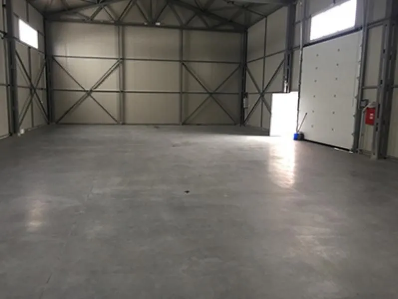 Rent, office space, 425m², Surčin, Beograd