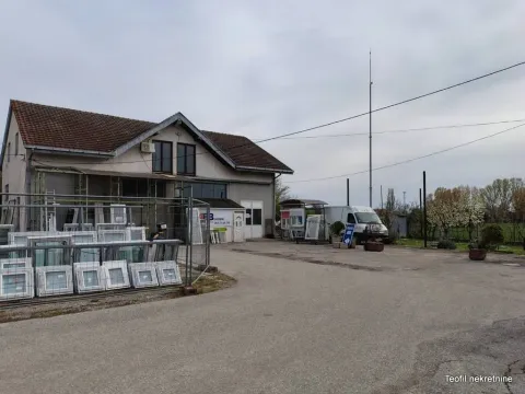 Rent, office space, 630m², Paraćin, Srbija - image 12