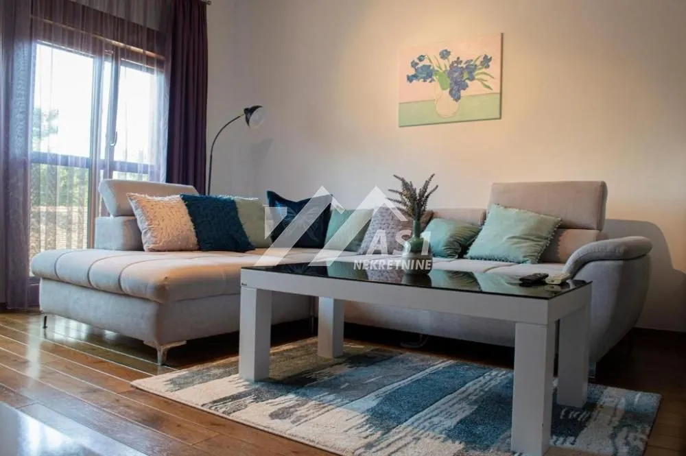 Izdavanje, dvosoban stan, 52m², Novi Sad Sve Podlokacije, Novi Sad