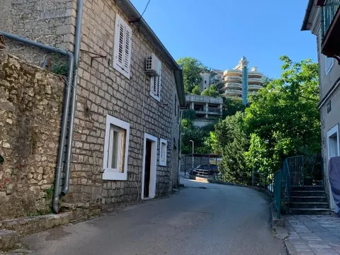 Prodaja, dvosoban stan, 60m², Centar, Herceg Novi