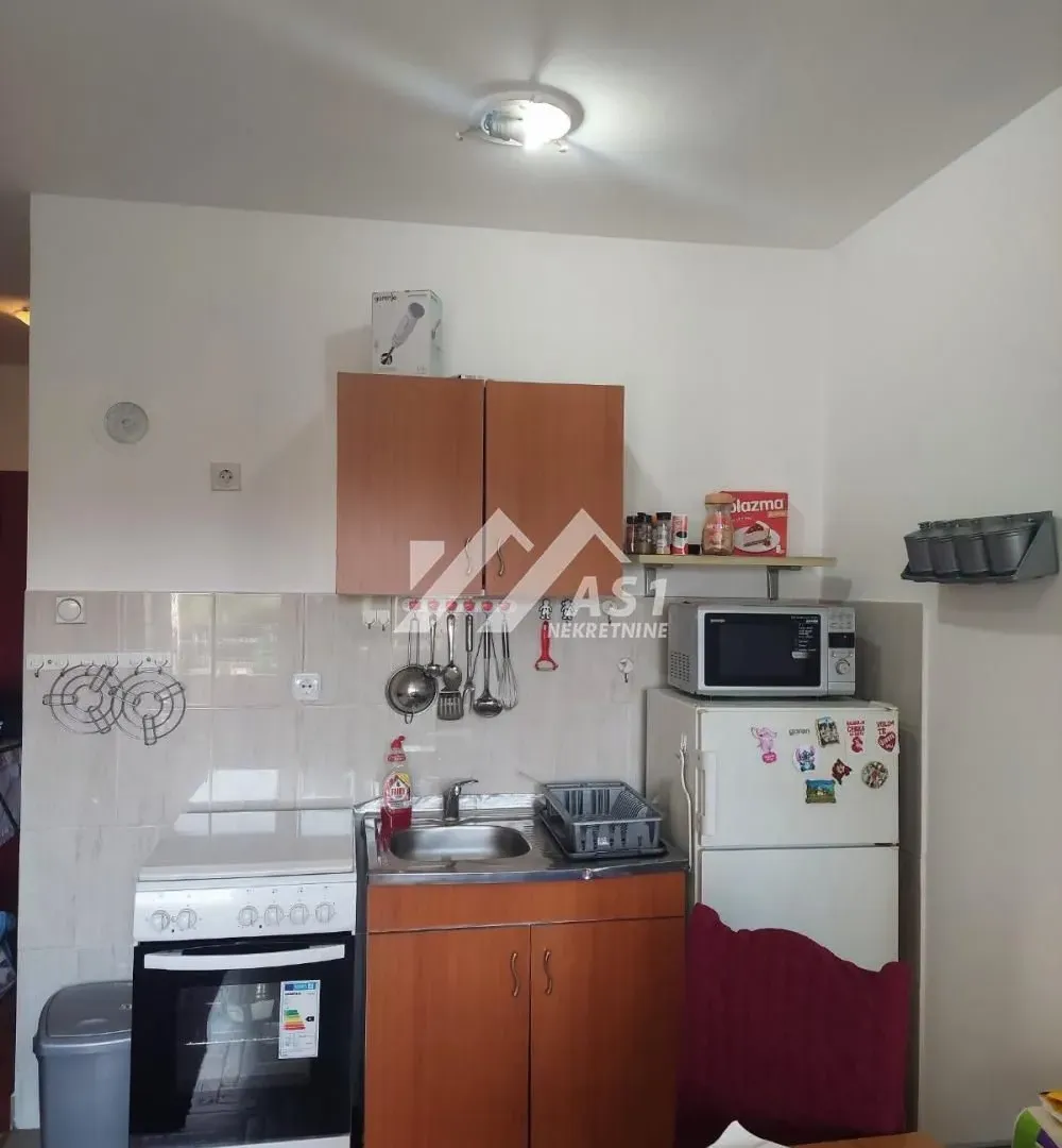 Izdavanje, stan, 25m², Grbavica, Novi Sad Sve Podlokacije