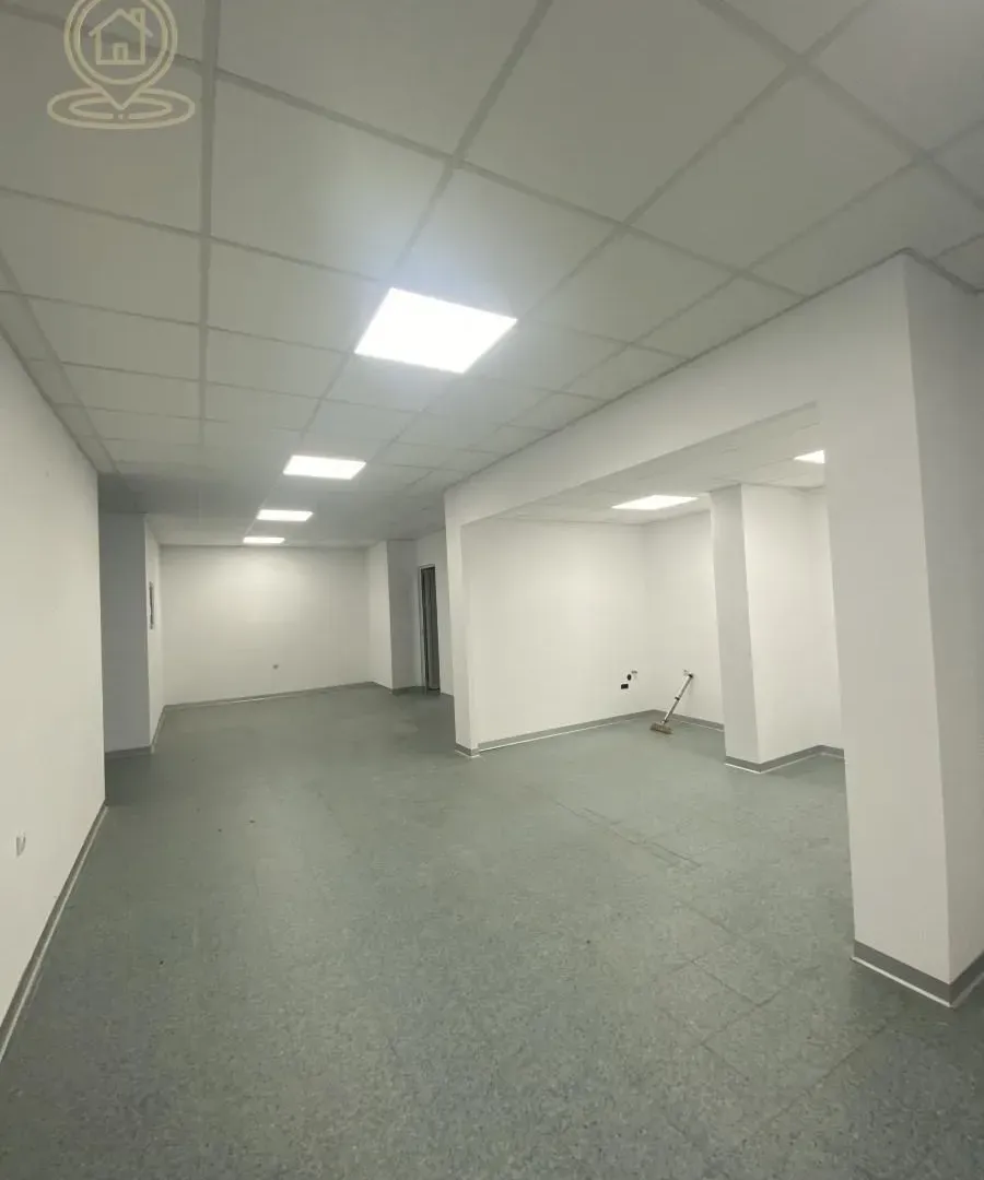 Rent, office space, 528m², Dom zdravlja, Niš