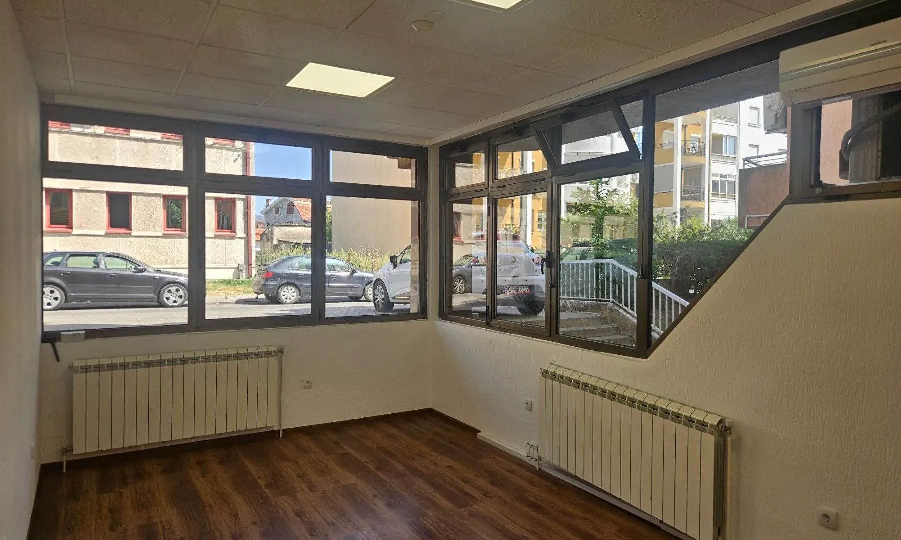 Rent, office space, 191m², Ljubović, Podgorica