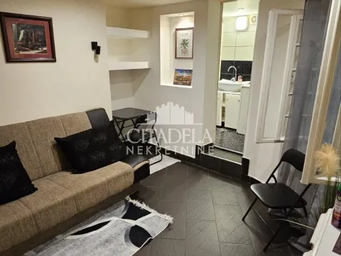 Prodaja, dvosoban stan, 18m², Skadarlija, Beograd - image 3