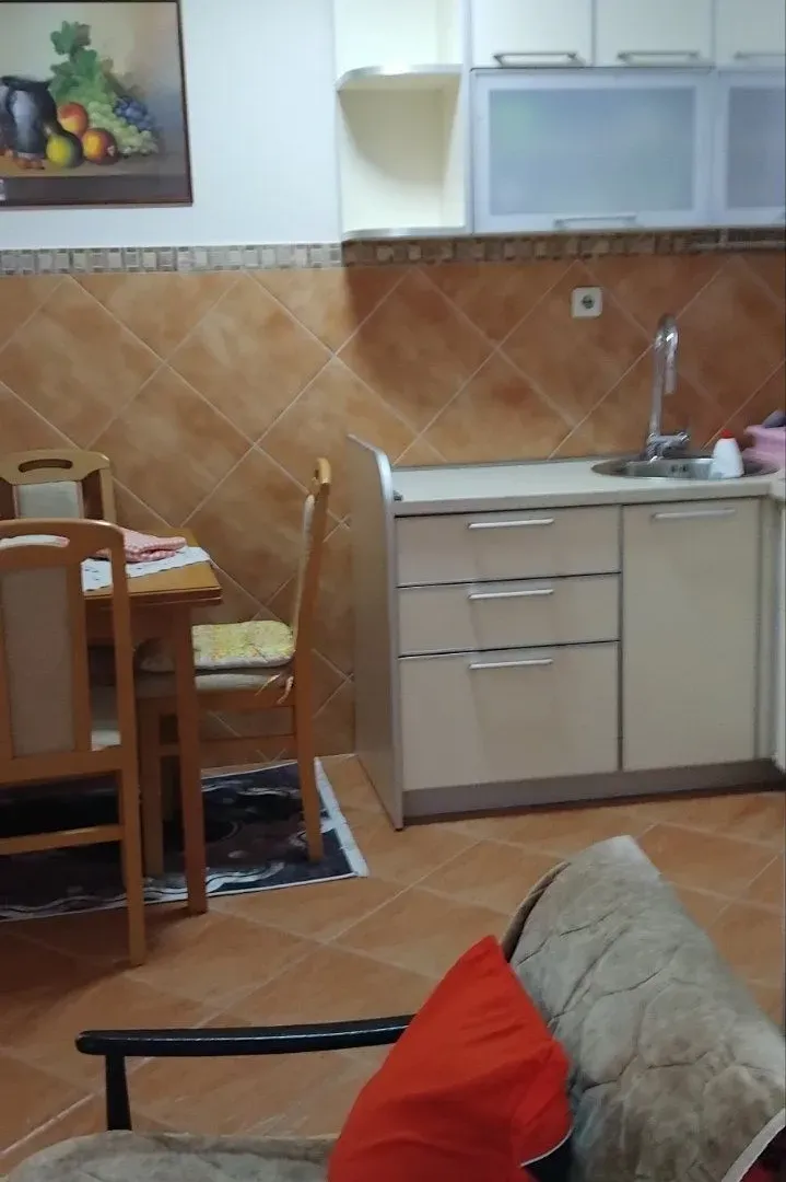 Rent, one bedroom apartment, 47m², Centar, Tivat