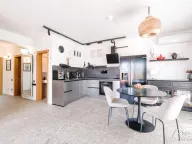 Prodaja, trosoban stan, 77m², Centar, Tivat - image 9