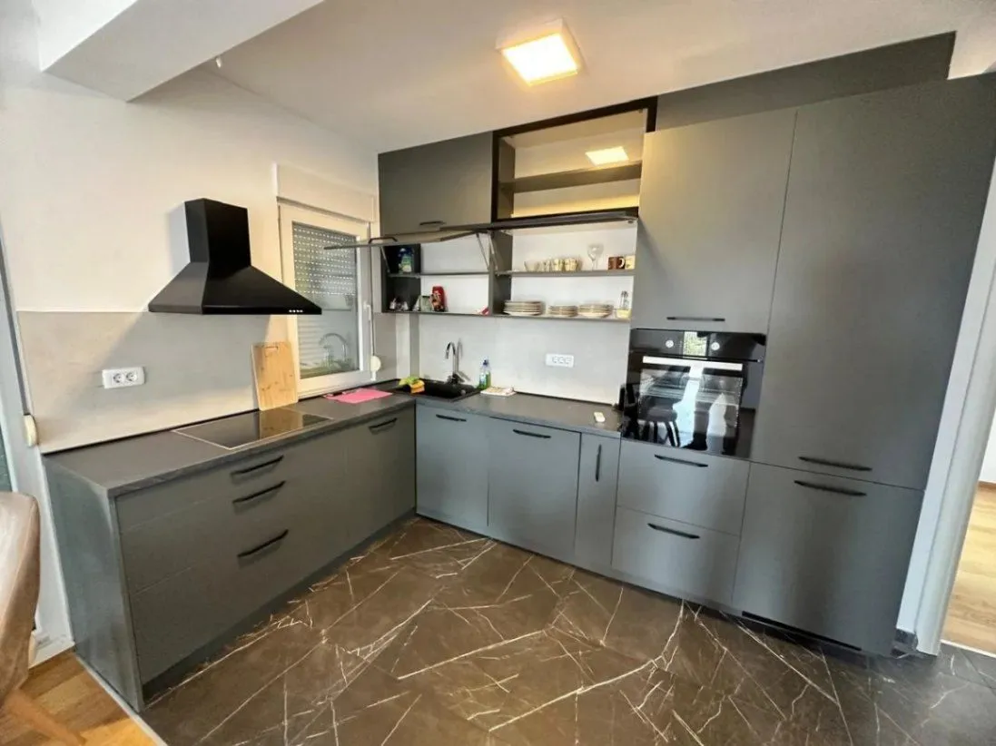 Rent, apartment, 74m², Mažina, Tivat
