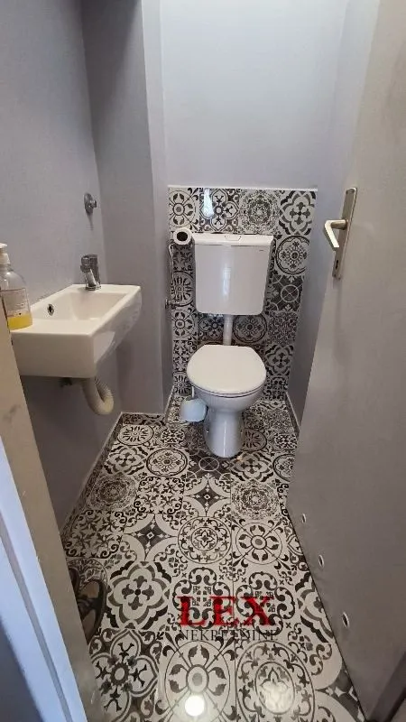 Prodaja, četvorosoban stan, 85m², Zvezdara Sve Podlokacije, Beograd