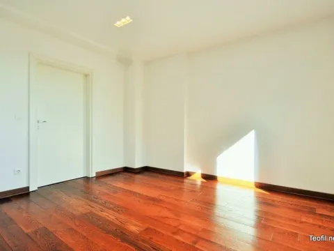 Sale, two bedroom apartment, 119m², Zemun Kej, Zemun Sve Podlokacije - image 15