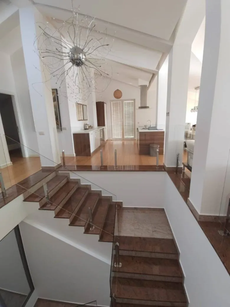 Rent, apartment, 150m², Bečići, Budva