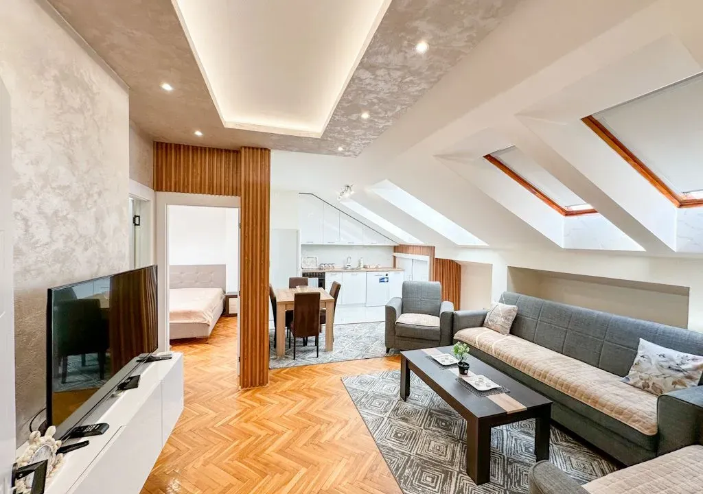 Rent, one bedroom apartment, 65m², Stari Aerodrom, Podgorica