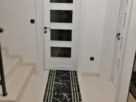 Izdavanje, kuća, 180m², Gornja Gorica, Podgorica - image 17