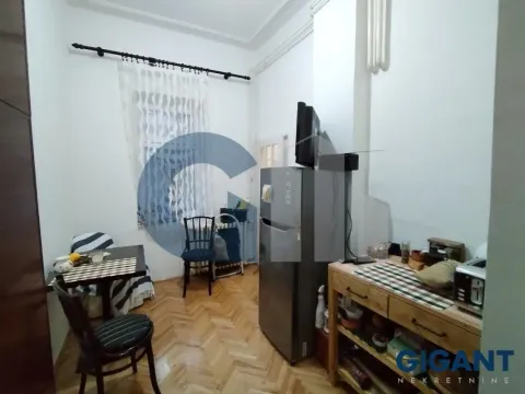 Prodaja, dvosoban stan, 70m², Vračar, Šid - image 11