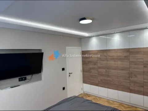 Rent, two bedroom apartment, 56m², Savski Venac, Beograd - image 5