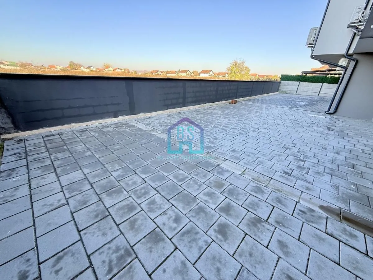 Prodaja, trosoban stan, 86m², Veternička rampa, Novi Sad Sve Podlokacije