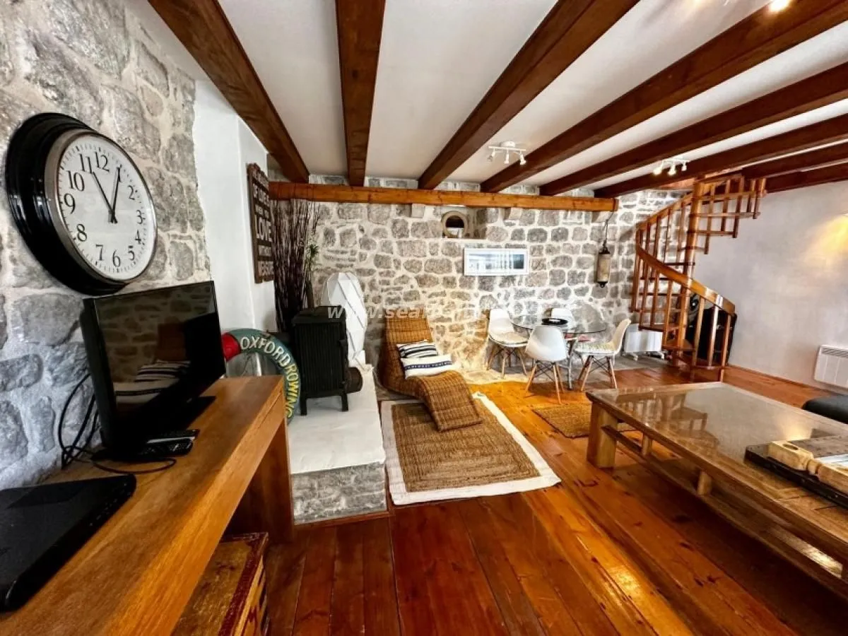 Prodaja, stan, 83m², Perast, Kotor