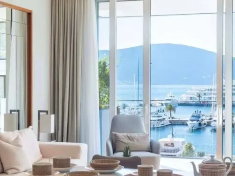 Prodaja, jednosoban stan, 81m², Porto Montenegro, Tivat - image 9