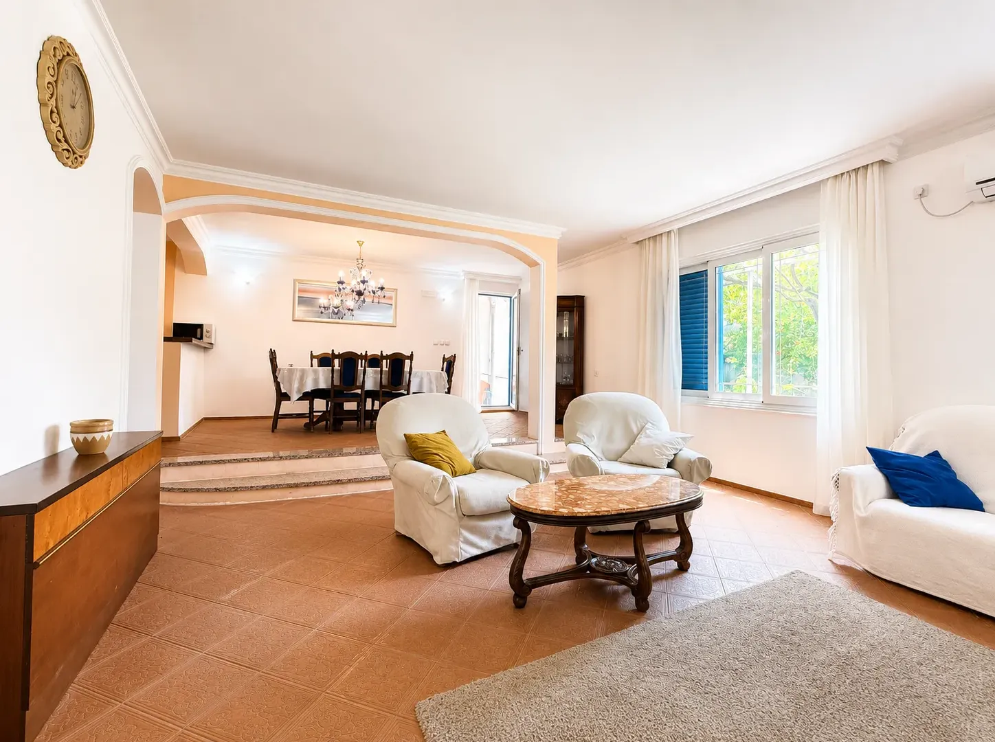 Rent, house, 200m², Utjeha, Bar