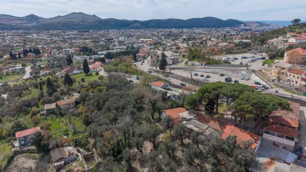 Sale, house, 560m², Stari Bar, Bar