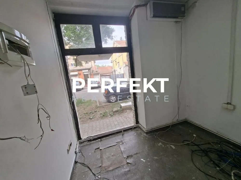 Rent, office space, 188m², Centar, Pančevo