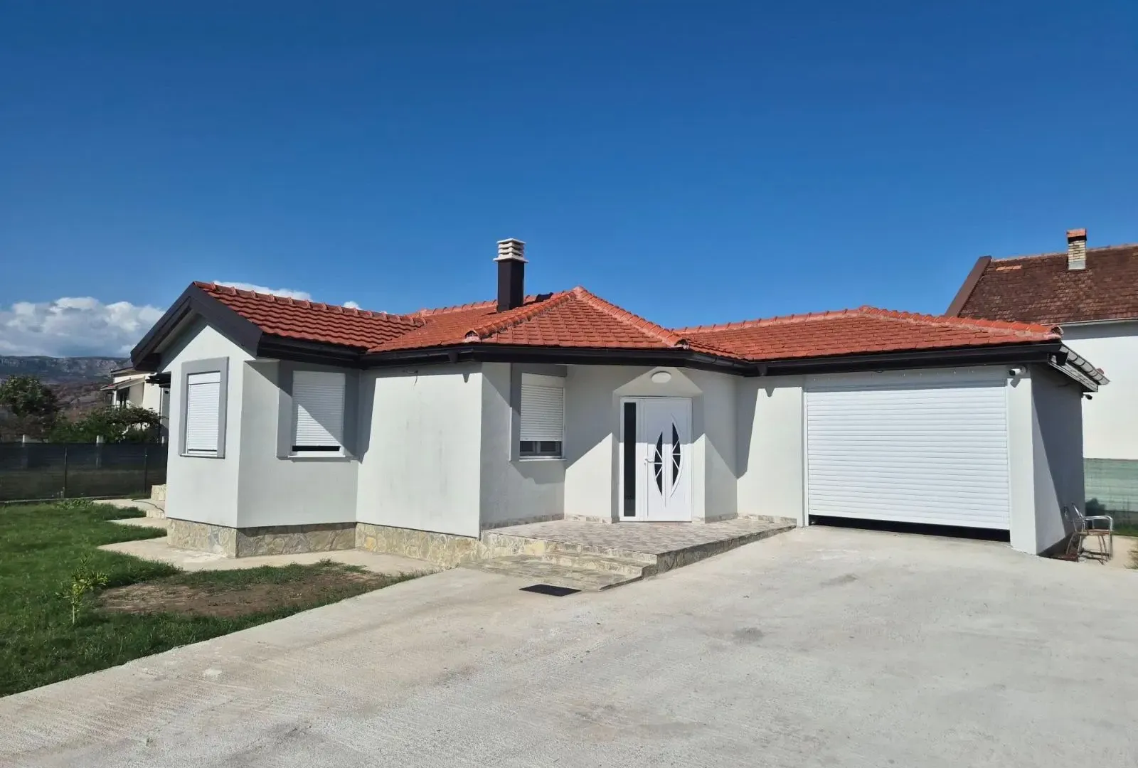 Rent, house, 170m², Zagorič, Podgorica