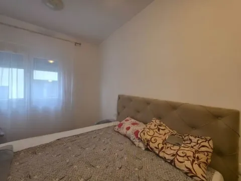 Izdavanje, jednosoban stan, 45m², City Kej, Podgorica - image 4