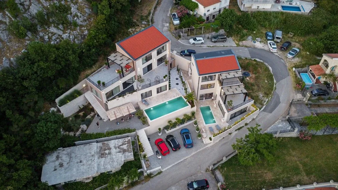 Sale, house, 300m², Kuljače, Budva