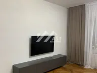 Izdavanje, trosoban stan, 84m², Centar, Novi Sad - image 2