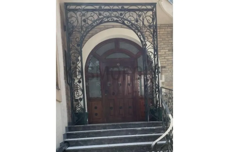 Sale, house, 365m², Miljakovac, Rakovica